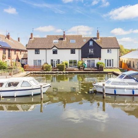 Cottage On The Quay Wroxham Buitenkant foto